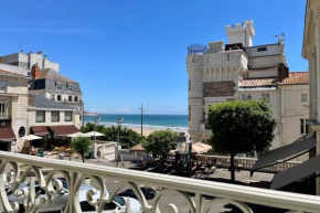 Maison sablaise face à la Grande Plage Parking